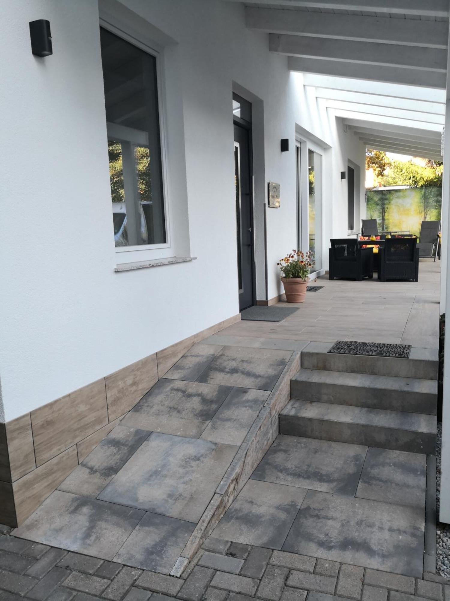 Auszeit Erfurt - Stilvoller Bungalow Mit Parkplatz - Zentrumsnah מראה חיצוני תמונה